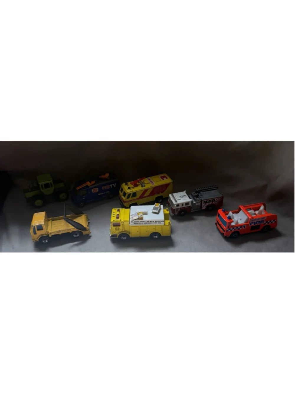 Vintage Lot Of 5 Matchbox Cars